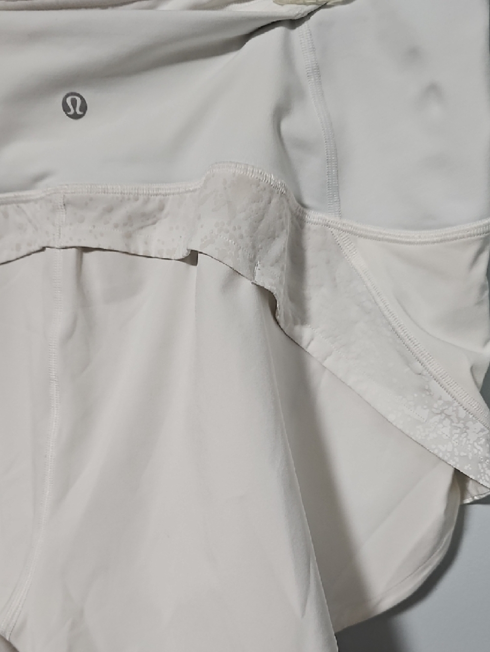 lululemon Run The Line Shorts Reflective 3 - Picture 6 of 11